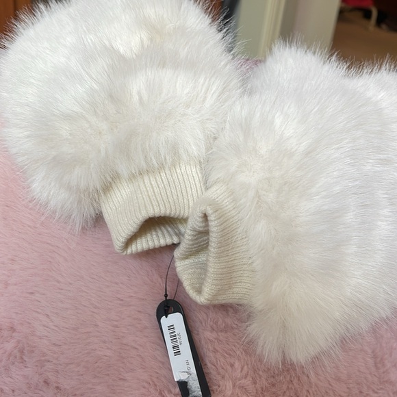 Cream Colored Faux Fur Mittens designed by AKIRA.. - Picture 4 of 12